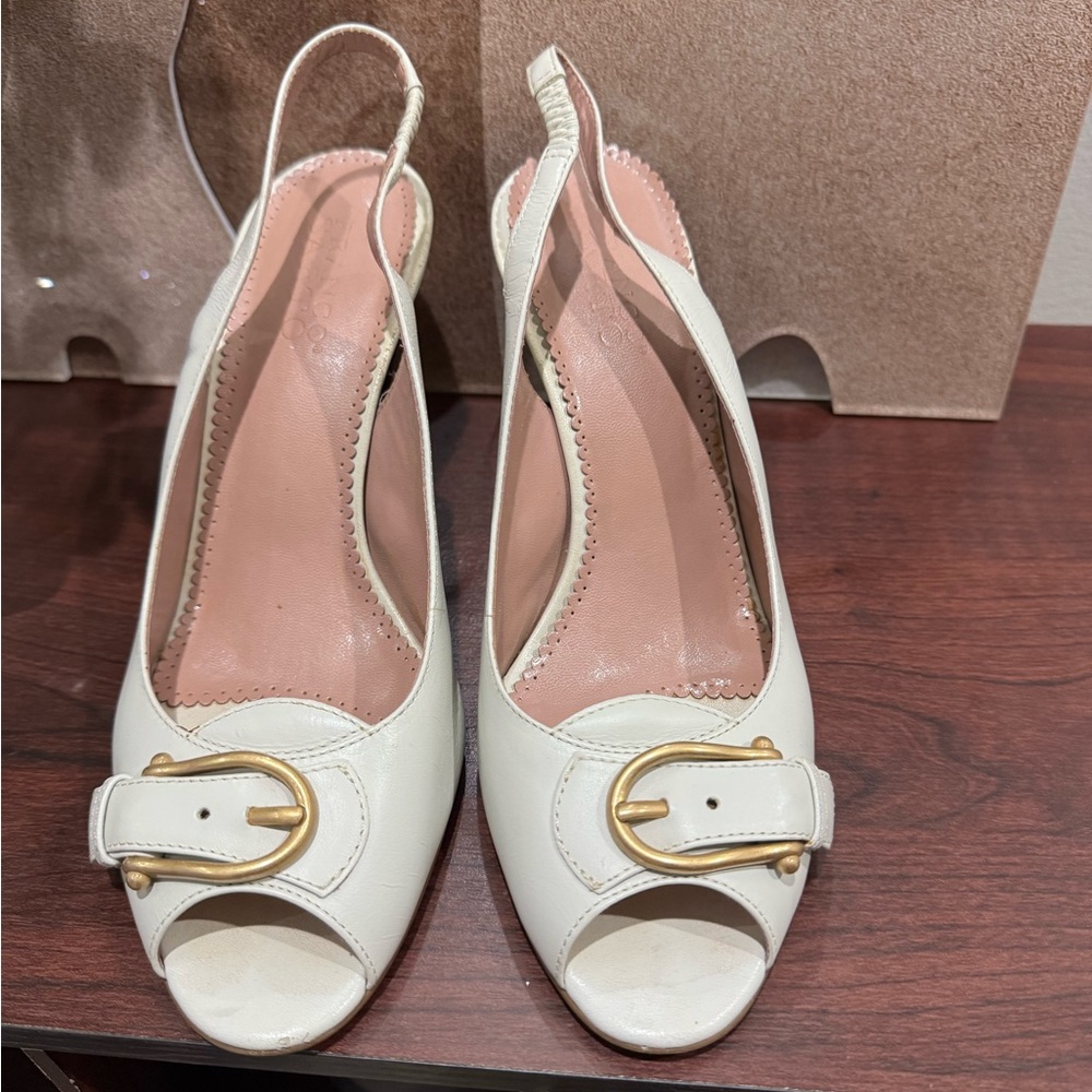 Chic White and Gold Peep-Toe Heels
